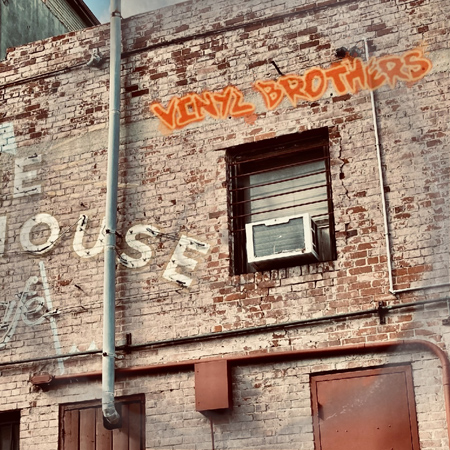 Vinyl Brothers 표지